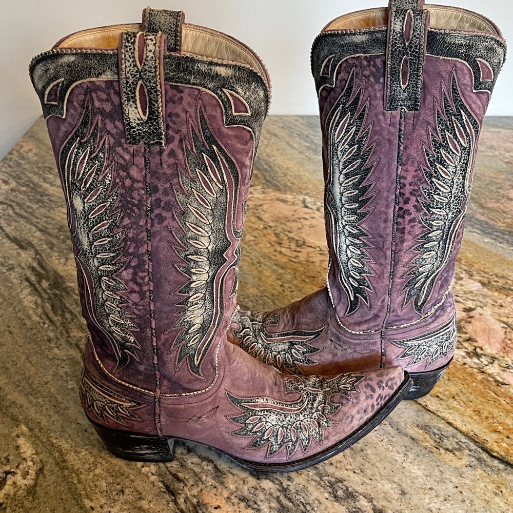Old Gringo Eagle Elvis Leopardito Boots
13” Pointed Toes Size 9 - Picture 6 of 8